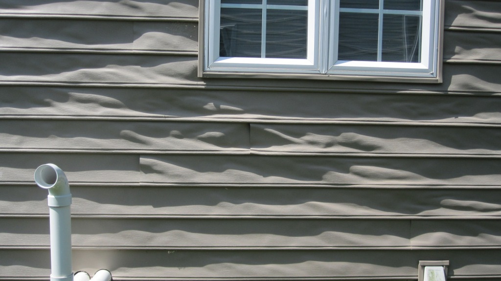 Siding cedar peeling